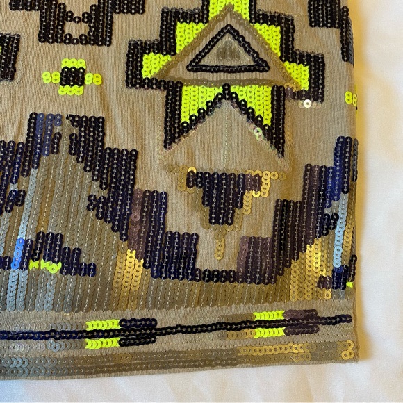 EXPRESS Sequined spandex tube Skirt Size XS TP; Aztec design brown/yellow multi - Picture 7 of 8